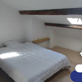 Stanza privata for rent for 360 € per month in Béziers, Rue Casimir Péret