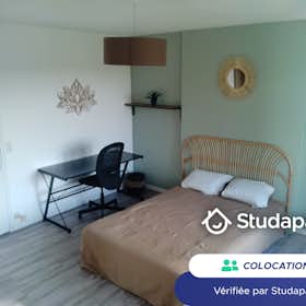 Private room for rent for €405 per month in Rennes, Avenue Sir Winston Churchill