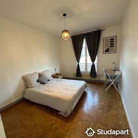 Private room for rent for €410 per month in Rouen, Rue de Abbé Lemire