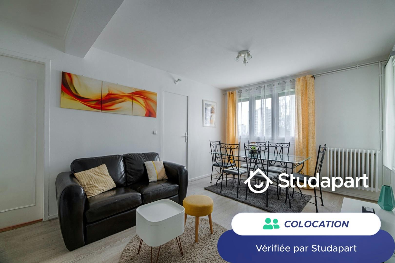 Private room for rent for €600 per month in Savigny-sur-Orge, Place Saint-Georges