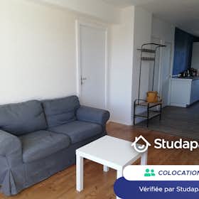 Private room for rent for €450 per month in Saint-Étienne, Rue Montesquieu