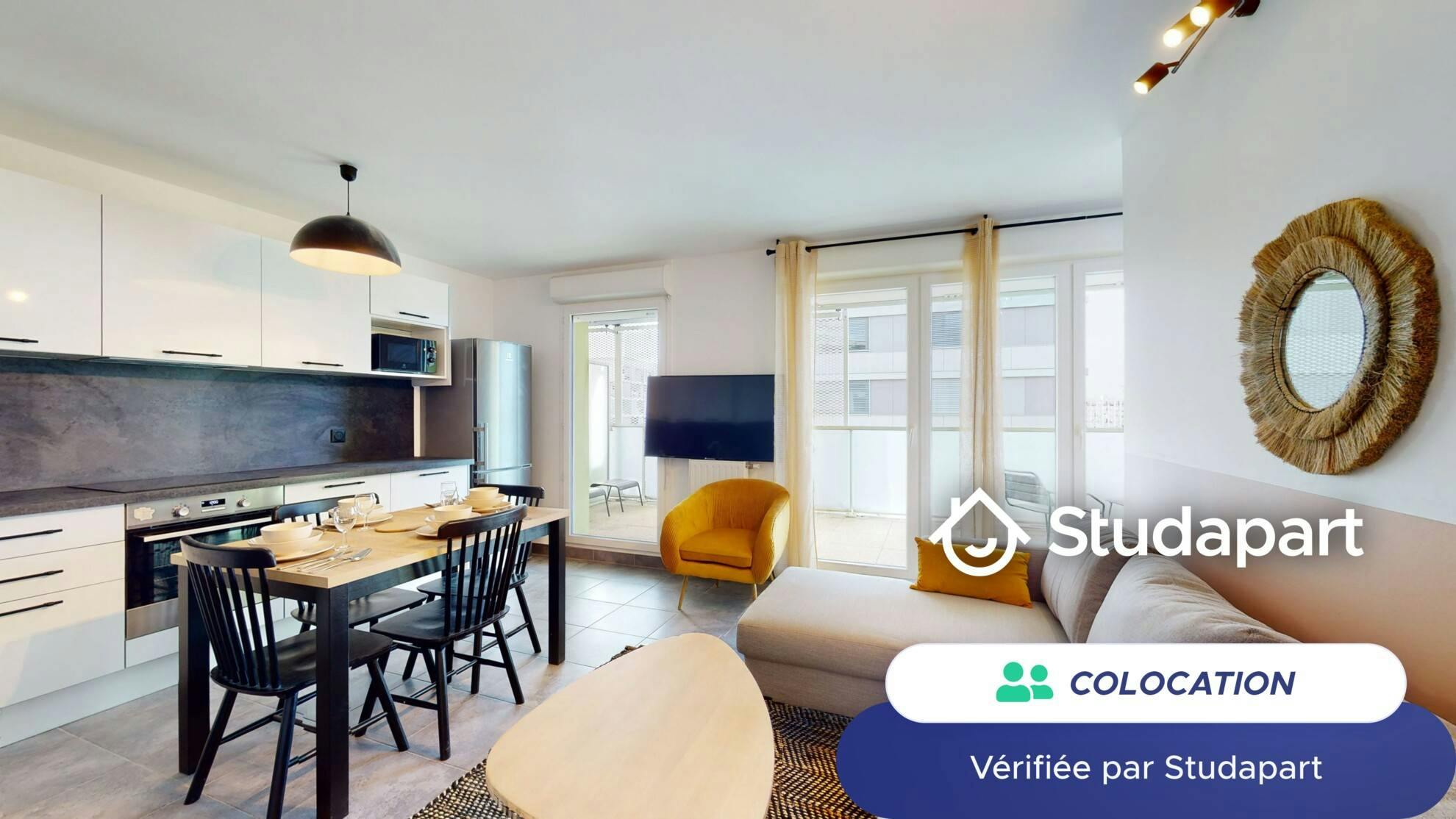 Private room for rent for €575 per month in Bordeaux, Cours de Québec