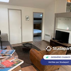 Apartamento for rent for 880 € per month in La Rochelle, Rue des Fonderies