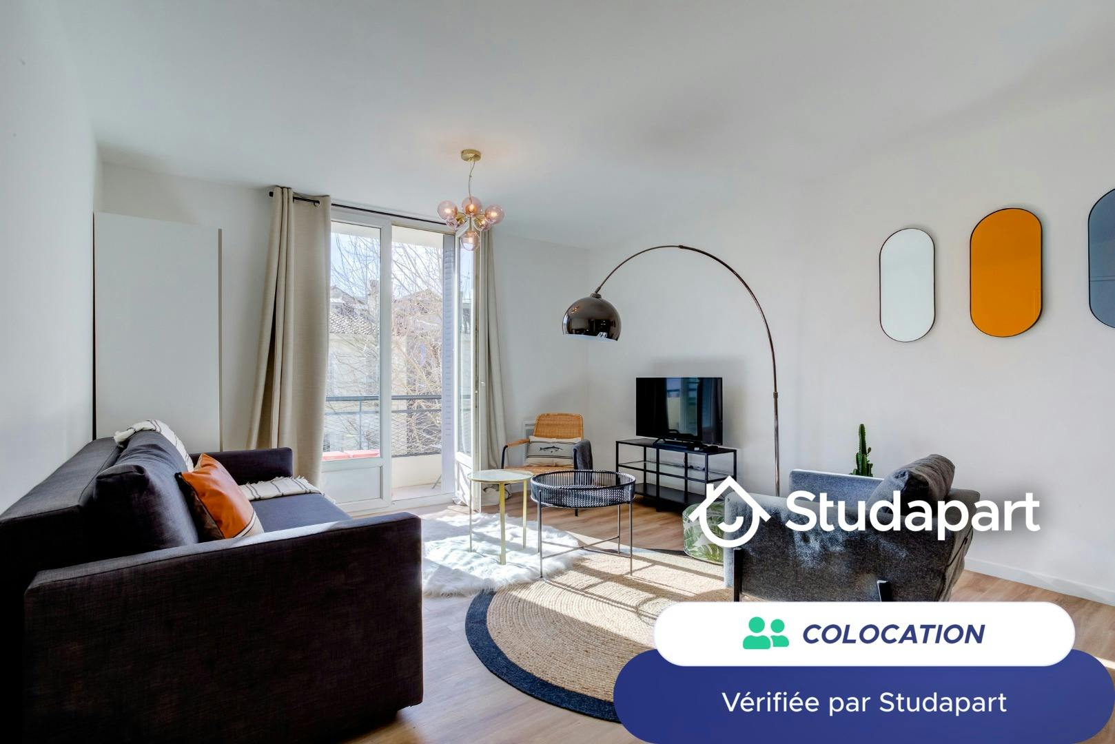 Private room for rent on Boulevard National, Marseille - Vaade 3