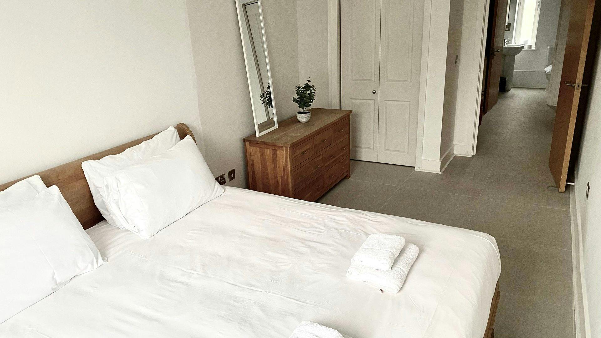 Apartment London, 2 beds — photo 2