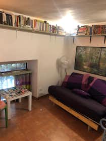 Studio for rent for €750 per month in Rome, Vicolo dei Panieri