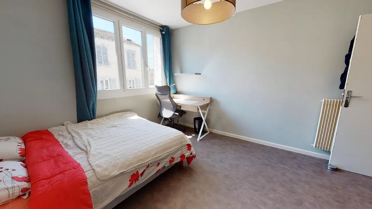 Rue Victor Hugo, Clermont-Ferrand preview