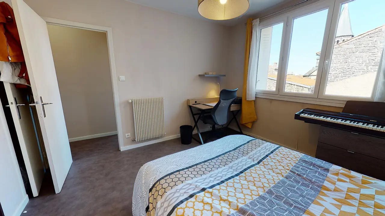 Rue Victor Hugo, Clermont-Ferrand preview