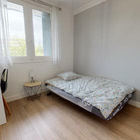 Private room for rent for €450 per month in Toulouse, Place Émile Mâle
