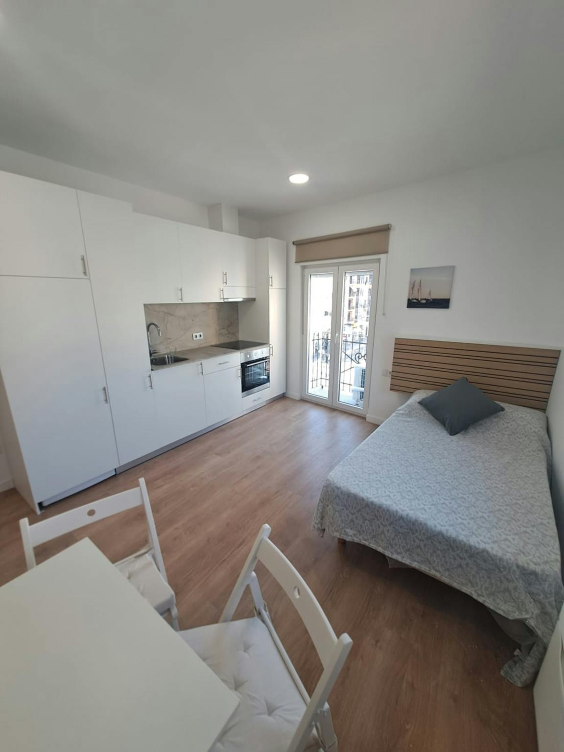 Avenida de Gaspar Aguilar, Valencia preview