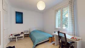 Privé kamer te huur voor € 460 per maand in Toulon, Rue du Sous-Marin l'Eurydice