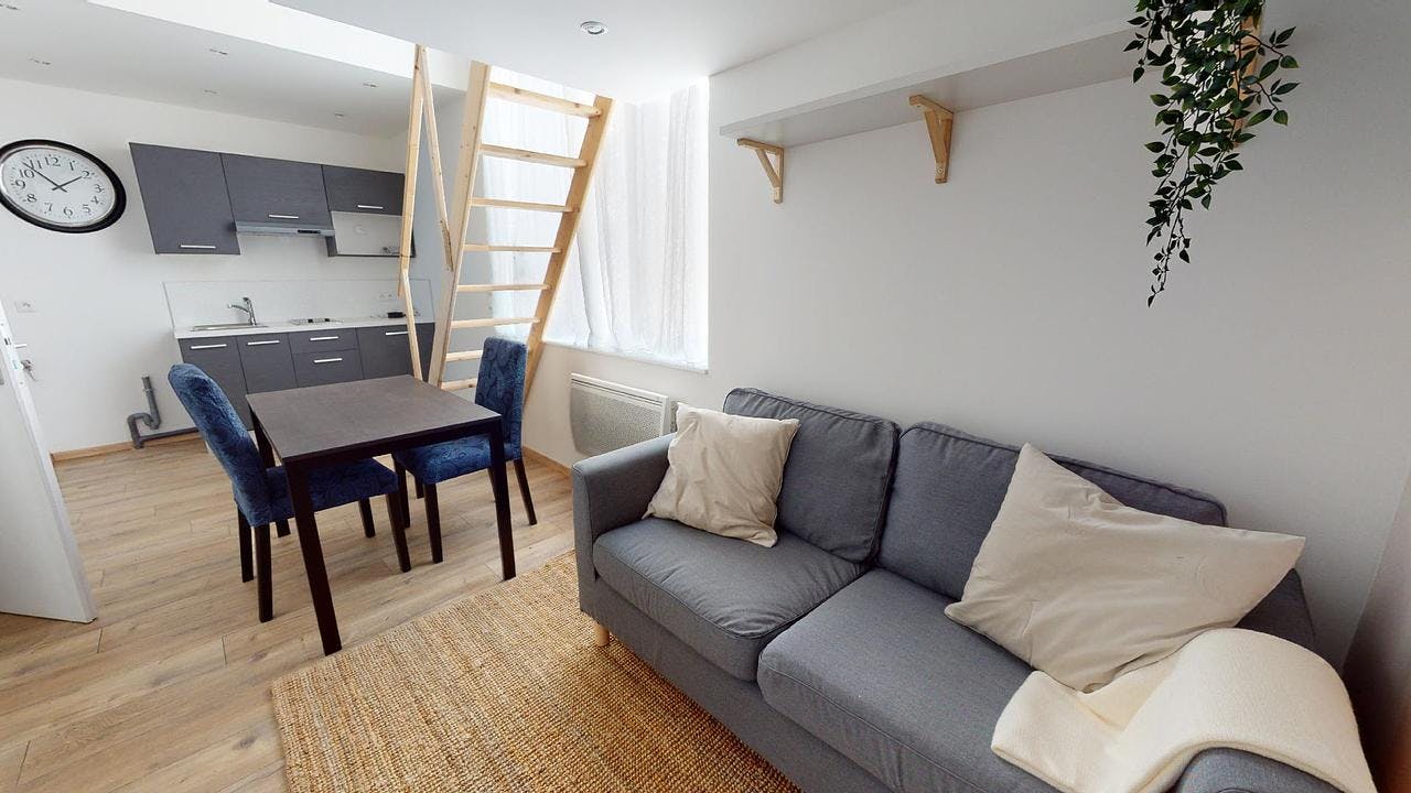 Студия сдается в аренду за 555 € в месяц в Croix, Rue Jean Baptiste Delescluse