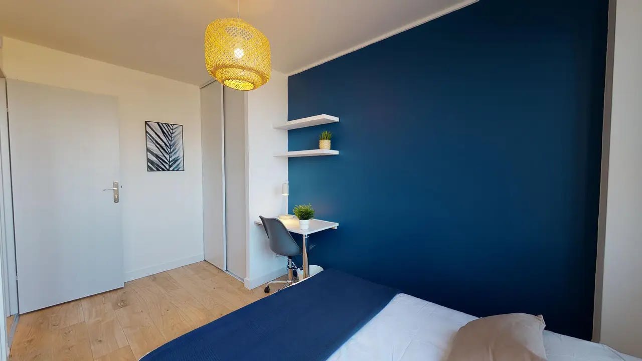 Rue Édouard Branly, Bron preview