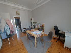 Apartamento para alugar por € 1.500 por mês em Ixelles, Chaussée de Boondael