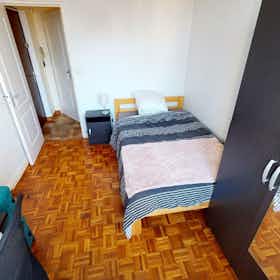 Private room for rent for €365 per month in Dijon, Rue Louis Blanc