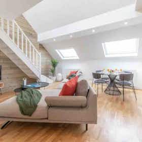 Appartement te huur voor € 1.950 per maand in Brussels, Rue Antoine Dansaert