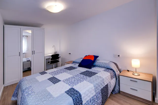 Private room in Calle Francisco Cantín y Gamboa, Zaragoza (1457566) room image 2