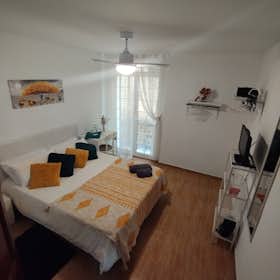 Private room for rent for €600 per month in Valencia, Calle Burguerins