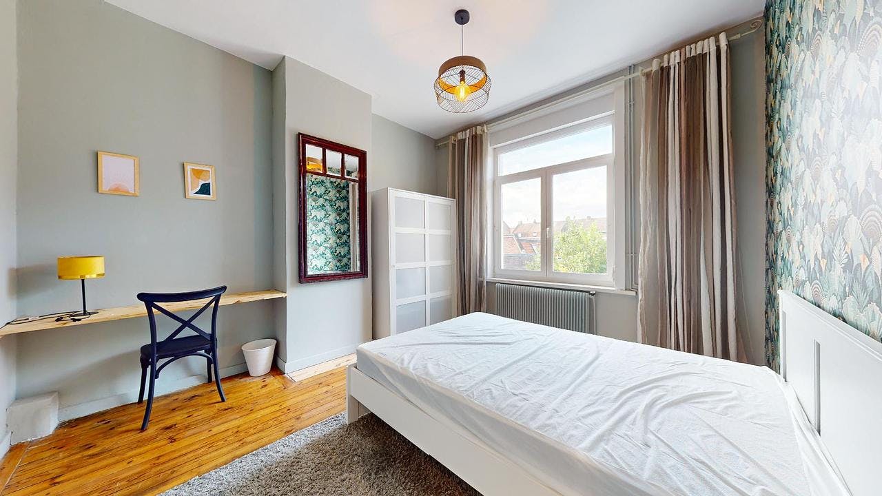 Cameră privată de închiriat pentru 395 EUR pe lună în Roubaix, Place du Travail