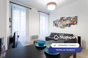 Apartment for rent for €840 per month in Marseille, Rue de la République