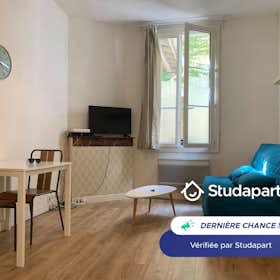 House for rent for €870 per month in Bordeaux, Place des Martyrs de la Résistance