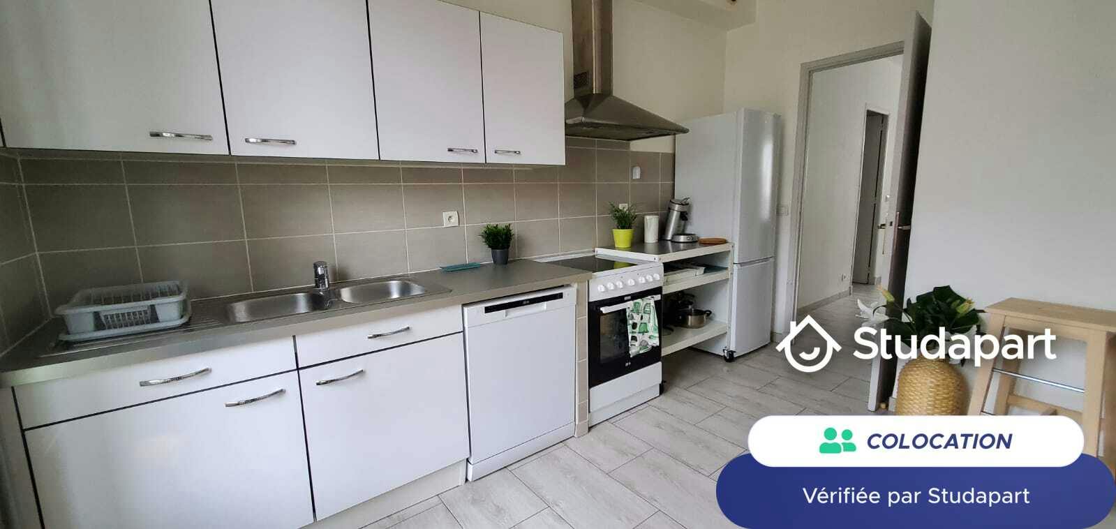 Private room for rent on Rond-Point de Mazargues, Marseille - Vue 5