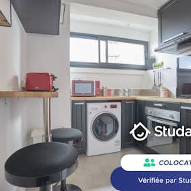 Private room for rent for €535 per month in Toulouse, Rue Pierre Cazeneuve