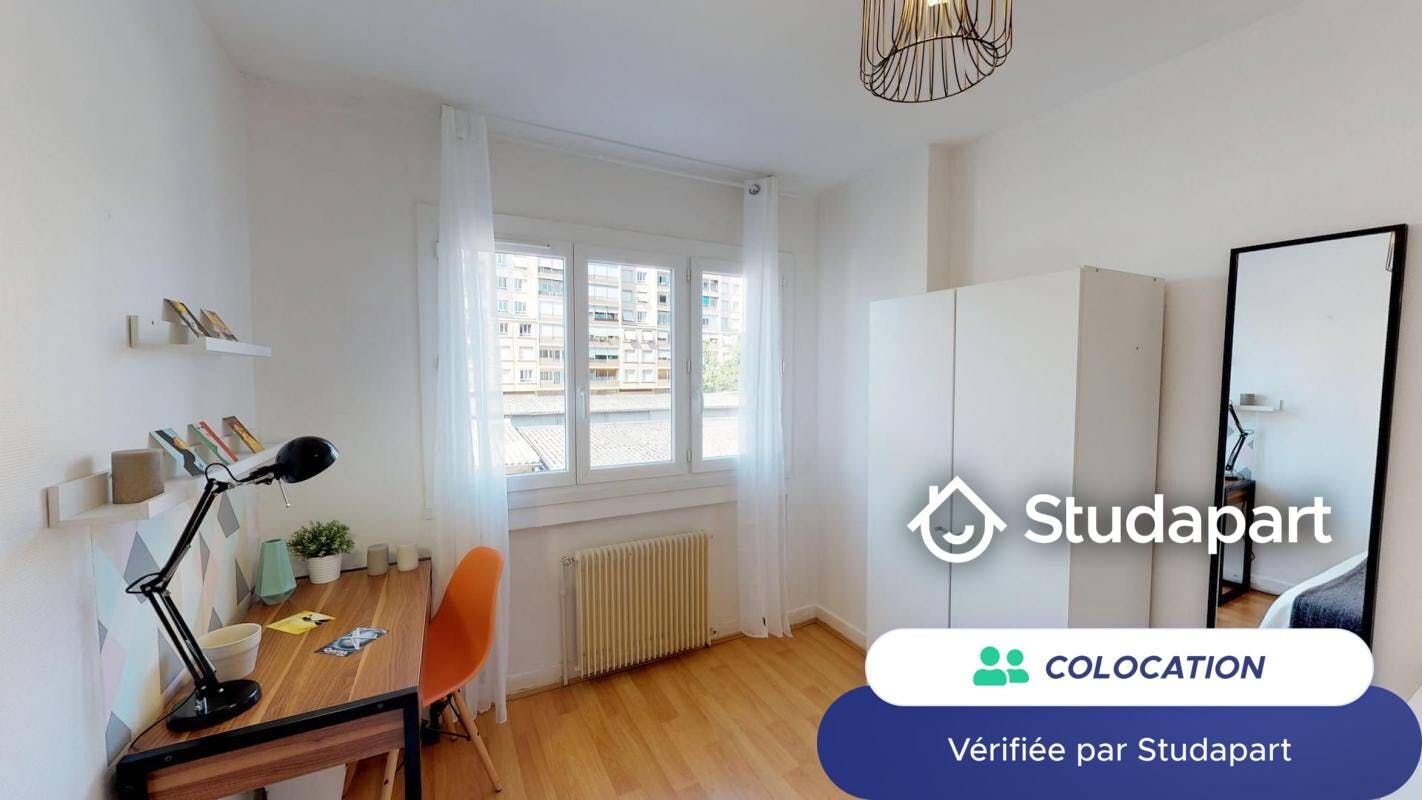 Private room for rent on Rue Bataille, Lyon