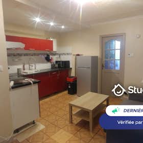 Apartment for rent for €900 per month in Saint-Denis, Rue Gabriel Péri