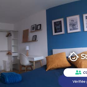 Private room for rent for €597 per month in Neuilly-sur-Marne, Chemin de la Grille