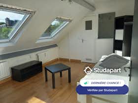 Mieszkanie do wynajęcia za 470 € miesięcznie w mieście Rouen, Rue de la Corderie