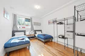 Shared room for rent for $1,105 per month in Brooklyn, Scholes St