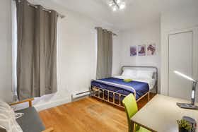 私人房间 正在以 $1,430 的月租出租，其位于 Brooklyn, Bedford Ave