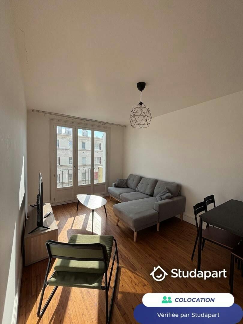 Private room for rent on Rue Georges Lafont, Nantes - Plus