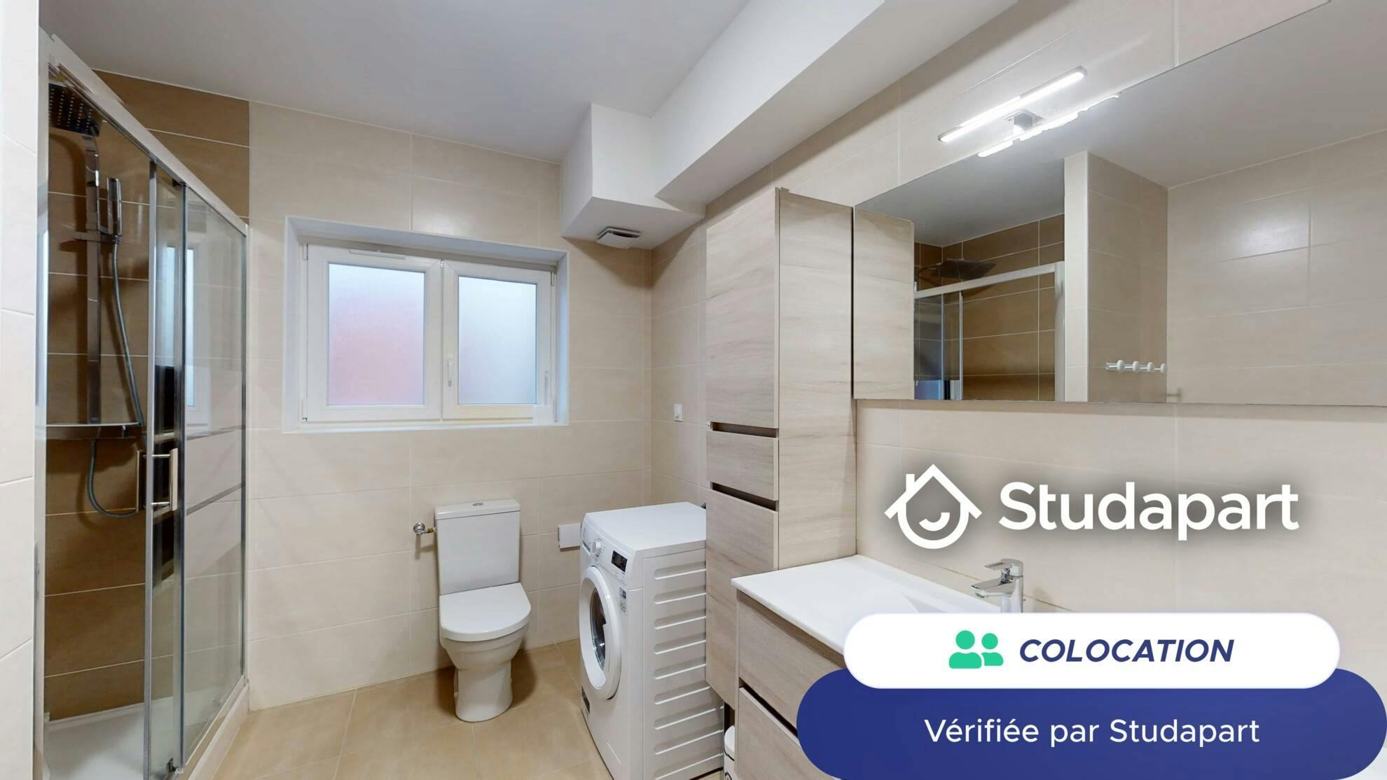 Private room for rent on Rue d'Isly, Lille - Plus