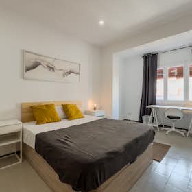 Habitación privada en alquiler por 645 € al mes en L'Hospitalet de Llobregat, Carrer d'Occident