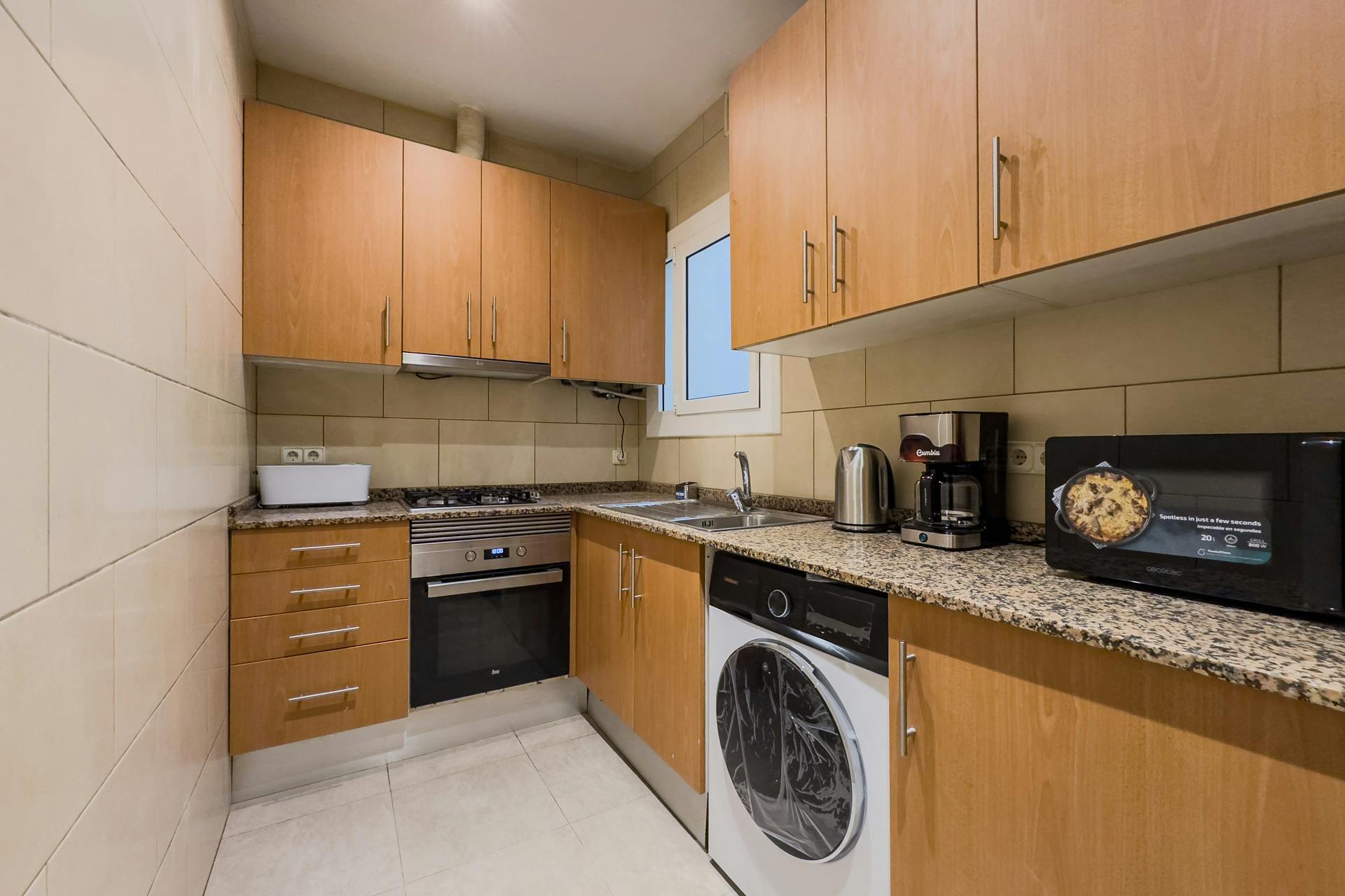 Apartment L'hospitalet De Llobregat, 79m² — photo 12