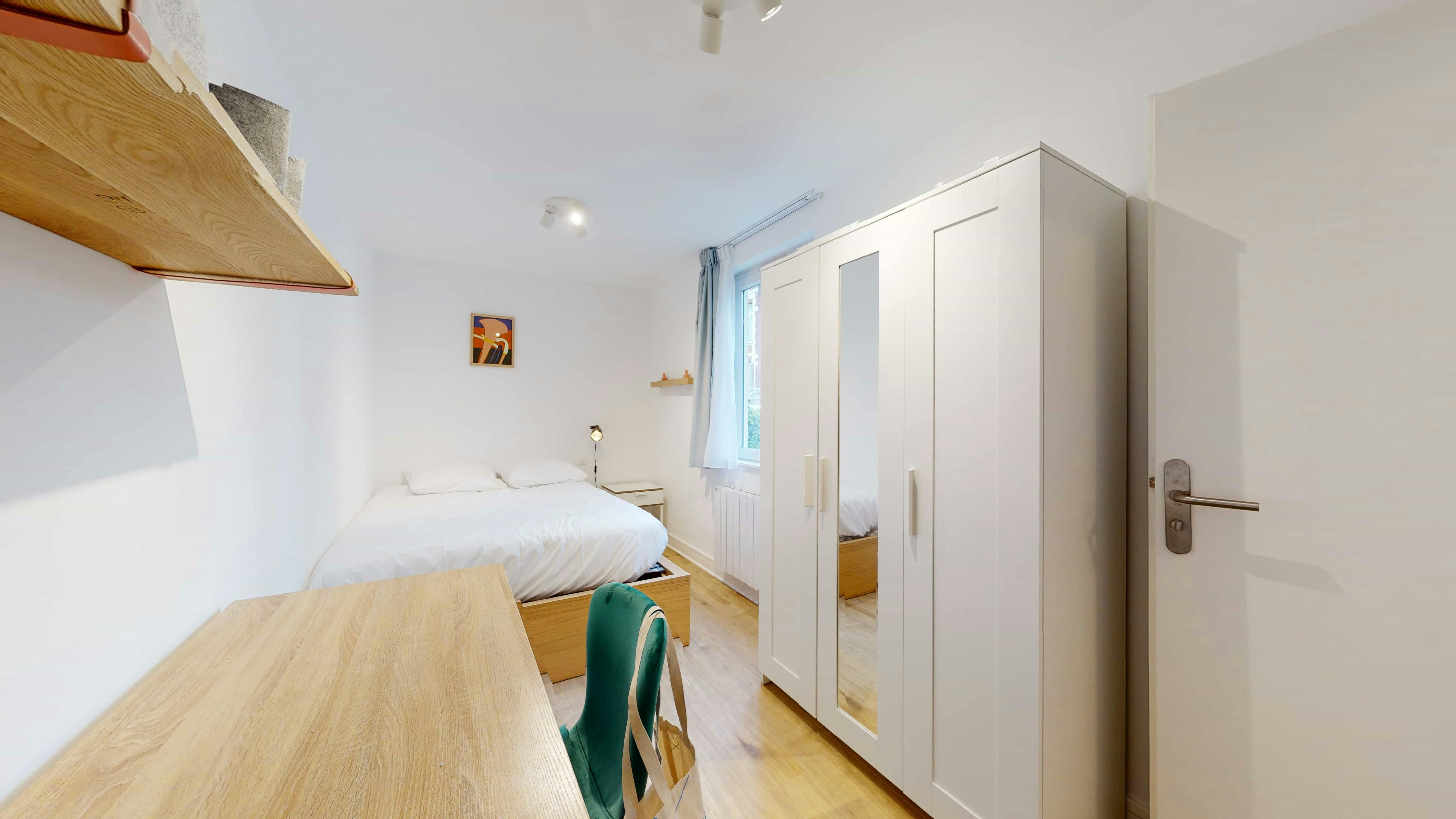 Rue du Faubourg de Roubaix, Lille preview