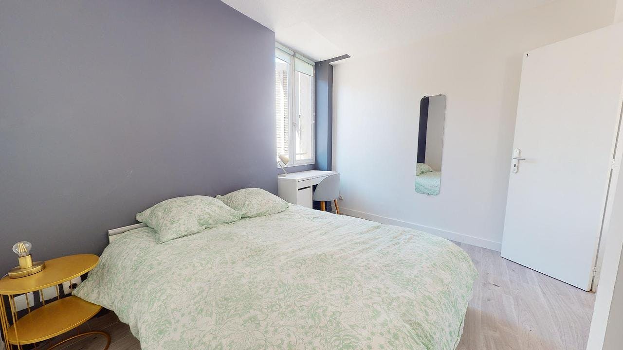 Private room for rent for €469 per month in Nîmes, Rue Vaissette