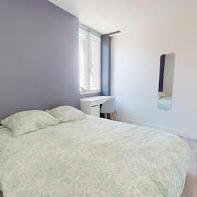 Privé kamer te huur voor € 460 per maand in Nîmes, Rue Vaissette