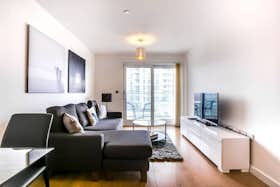 Appartement te huur voor £ 3.000 per maand in London, Barge Lane