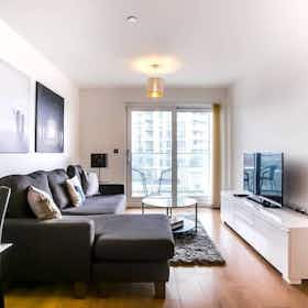 Appartement à louer pour 3 000 £GB/mois à London, Barge Lane