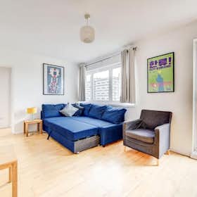 Apartamento en alquiler por 3000 GBP al mes en London, Grummant Road