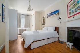 Appartement à louer pour 3 000 £GB/mois à London, John Ruskin Street