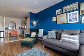 公寓 正在以 £3,000 的月租出租，其位于 London, Moy Lane