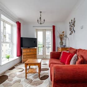 Квартира сдается в аренду за 3 749 £ в месяц в London, Wesley Avenue