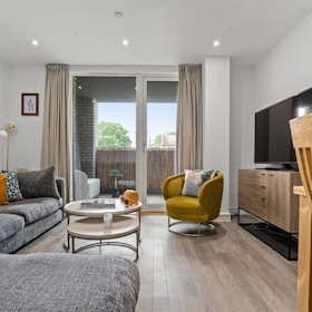 Apartment for rent for £3,000 per month in London, Corbet Gardens
