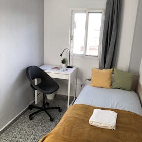 Chambre partagée for rent for 310 € per month in Burjassot, Carretera de Llíria