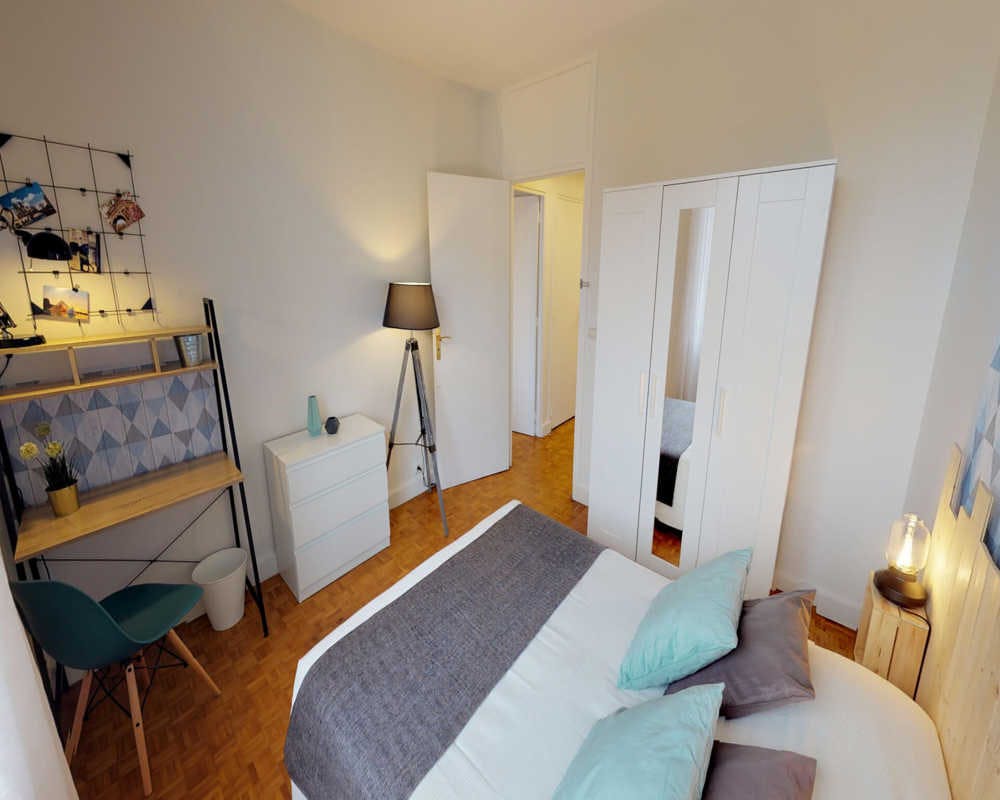 Private room for rent for €975 per month in Paris, Rue Claude Lorrain