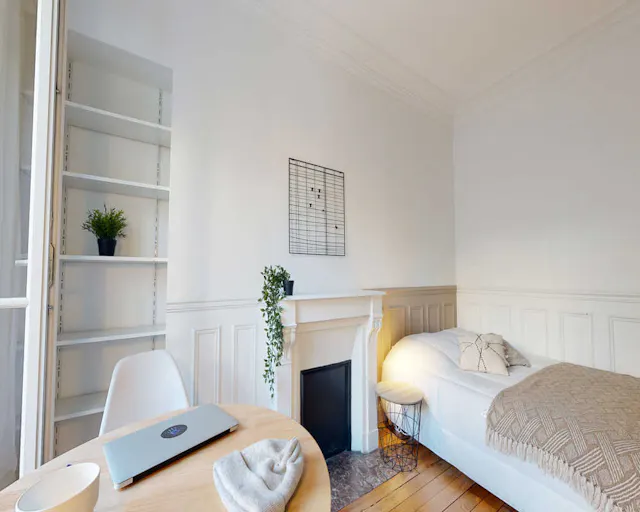 Private room in Rue des Cloys, Paris (1458752) room image 2